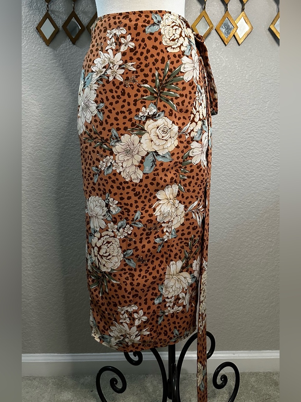 NWOT VICI Secret Orchard Floral Wrap Tie Midi Skirt - Size Small